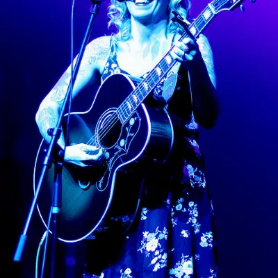 Anneke van Giersbergen