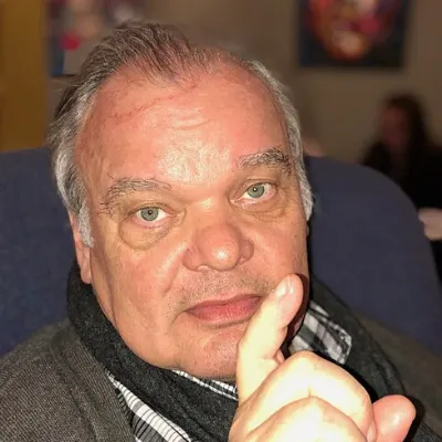 Gaëtan Bloom